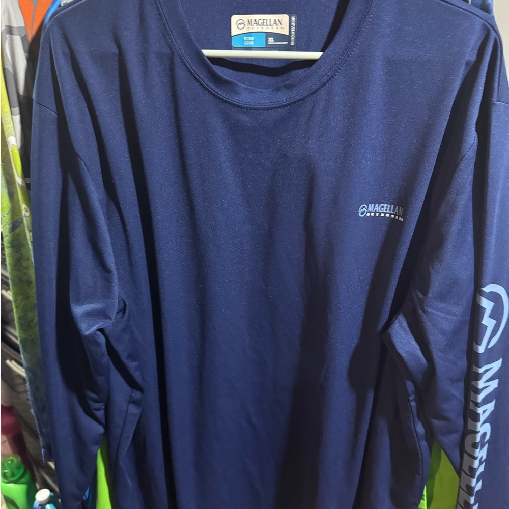Magellan Outdoors Blue Long Sleeve Tee for Casual Comfort